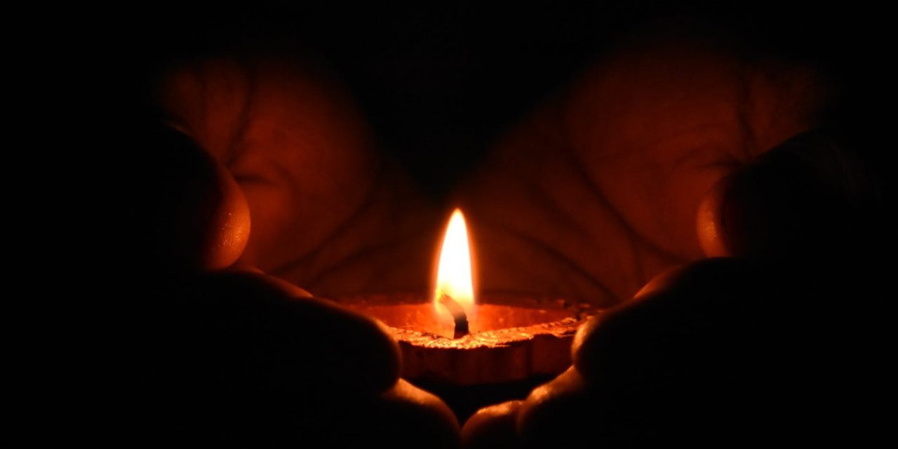 Vermoedelijke kuil in de weg, kost fietser het leven