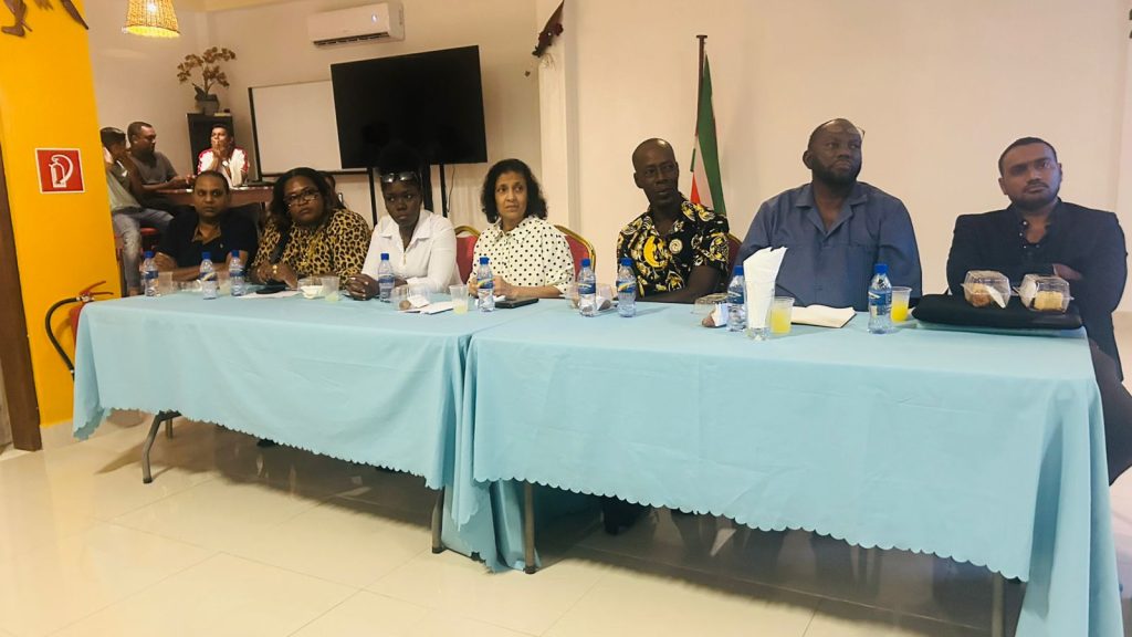 Beheer Bigi Pan centraal tijdens stakeholdersmeeting toerisme in Nickerie en Coronie
