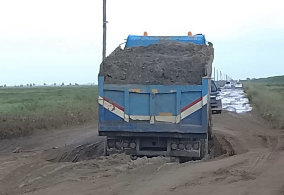 Zwaar transport verboden op weg Middenstandspolder vanwege slechte staat