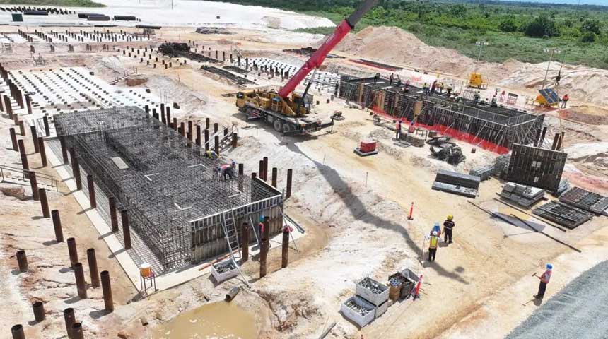 EXXONMOBIL REMT LNG-AMBITIES AF | GUYANA HALVEERT GASPLANNEN