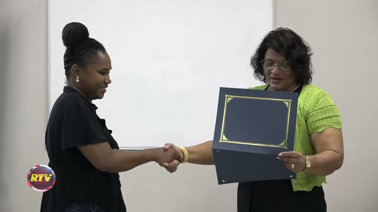 Embedded thumbnail for Nieuws 21 Juli 2025 Stichting Regionale Gezondheidsdienst Nickerie sluit training af met certificaat